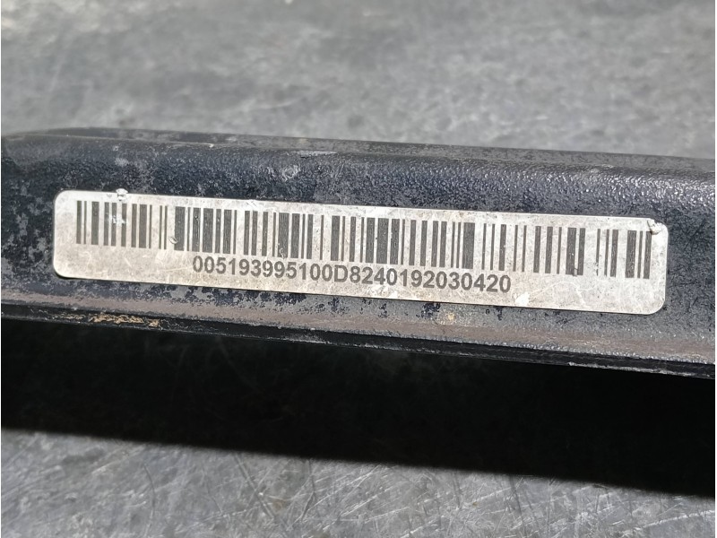 Recambio de brazo suspension inferior trasero izquierdo para jeep renegade limited referencia OEM IAM 00519399510  