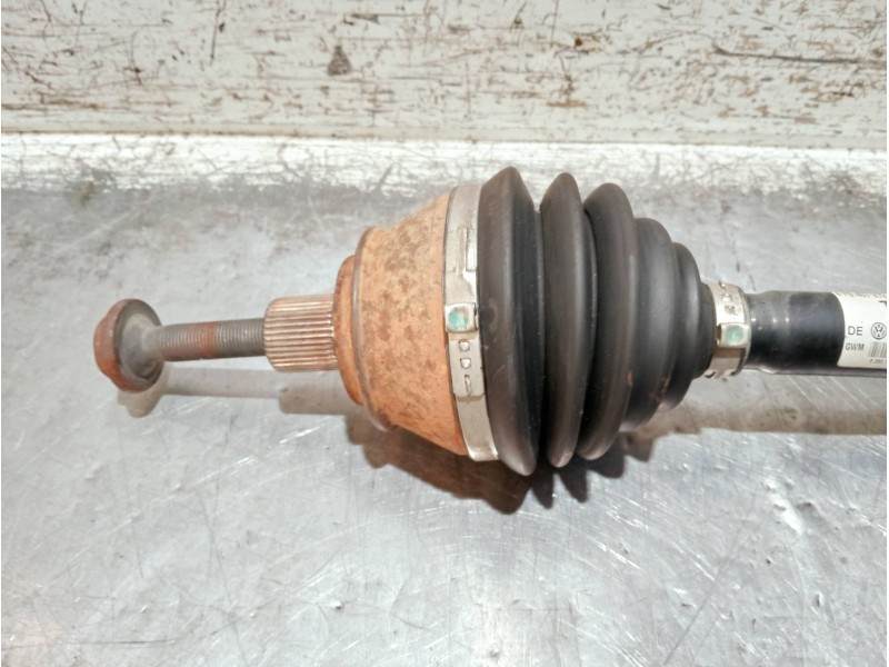 Recambio de transmision delantera derecha para audi a6 avant (4f5) referencia OEM IAM 4F0407272G  