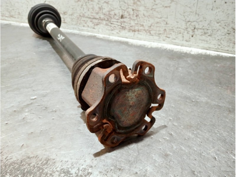 Recambio de transmision delantera derecha para audi a6 avant (4f5) referencia OEM IAM 4F0407272G  