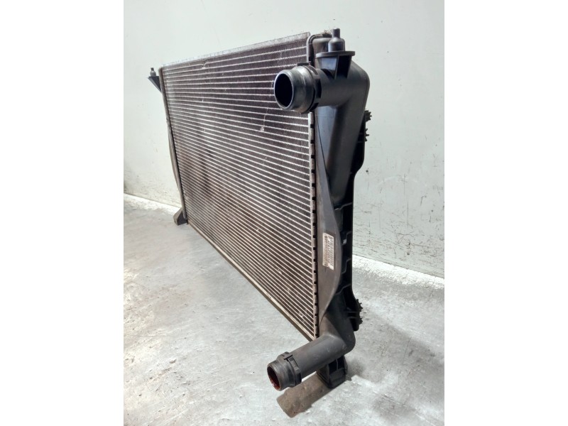 Recambio de radiador agua para audi a6 avant (4f5) referencia OEM IAM 4F01212510  