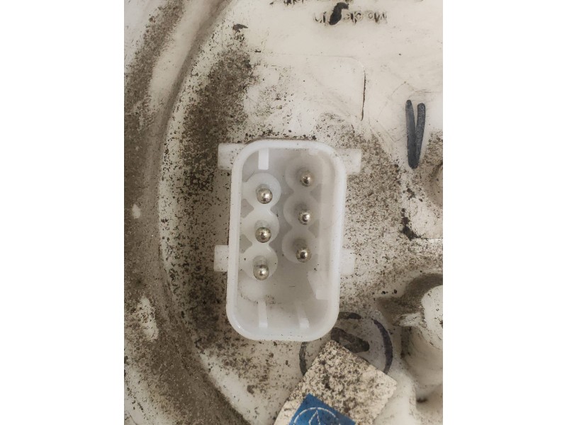 Recambio de bomba combustible para bmw serie 5 berlina (e60) 520d referencia OEM IAM 0580303013 6765848 