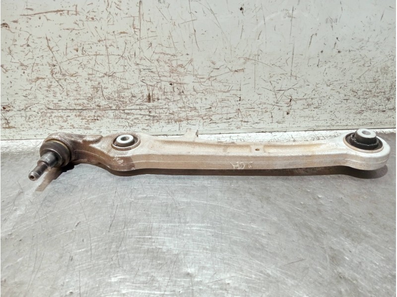 Recambio de brazo suspension inferior delantero derecho para audi a6 avant (4f5) referencia OEM IAM   