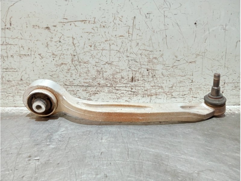 Recambio de brazo suspension superior delantero izquierdo para audi a6 avant (4f5) referencia OEM IAM 4F0407693B  