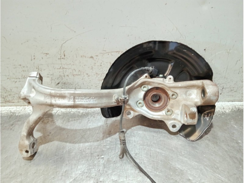 Recambio de mangueta delantera izquierda para audi a6 avant (4f5) referencia OEM IAM 4F0407241F R4F0257 