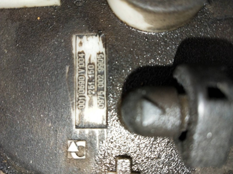 Recambio de bomba combustible para smart roadster referencia OEM IAM 0010690V004 1251150 09750029905