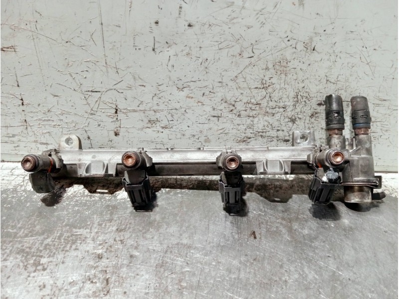 Recambio de rampa inyectora para audi a2 (8z) referencia OEM IAM 036133319   Recambio de rampa inyectora para audi a2 (8z) referencia OEM IAM 036133319