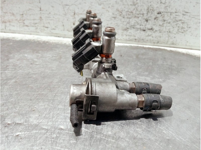 Recambio de rampa inyectora para audi a2 (8z) referencia OEM IAM 036133319   Recambio de rampa inyectora para audi a2 (8z) referencia OEM IAM 036133319