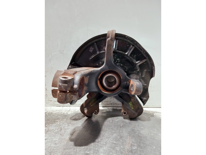 Recambio de mangueta delantera derecha para audi a2 (8z) referencia OEM IAM 6Q0256R   Recambio de mangueta delantera derecha para audi a2 (8z) referencia OEM IAM 6Q0256R