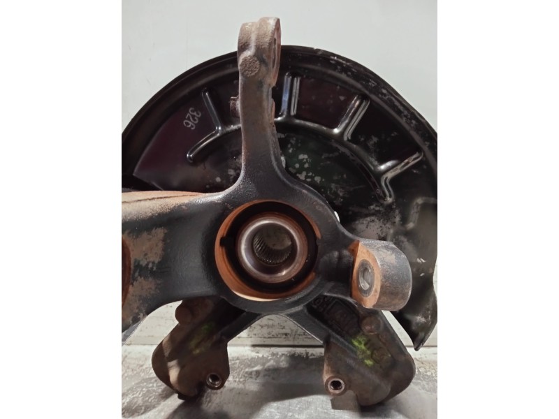 Recambio de mangueta delantera derecha para audi a2 (8z) referencia OEM IAM 6Q0256R   Recambio de mangueta delantera derecha para audi a2 (8z) referencia OEM IAM 6Q0256R