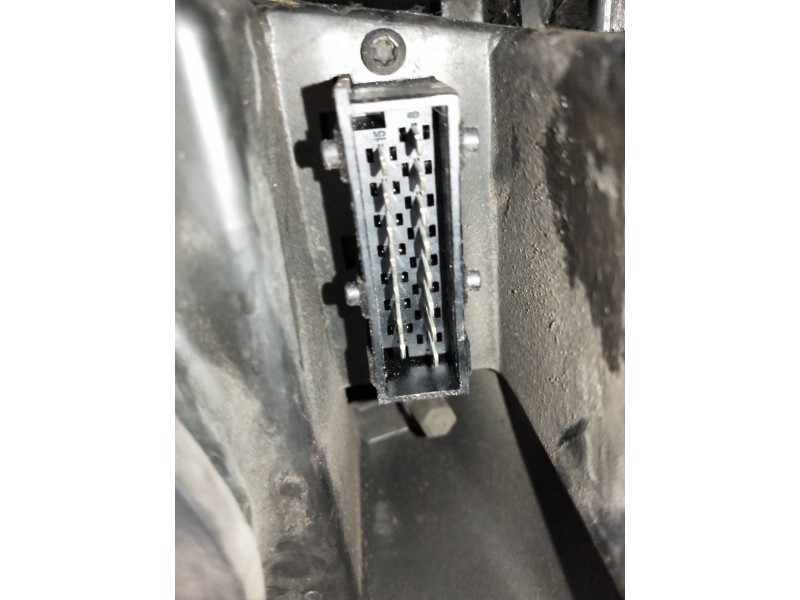 Recambio de faro izquierdo para peugeot 407 sw referencia OEM IAM 0301213271 2285510600 XENON