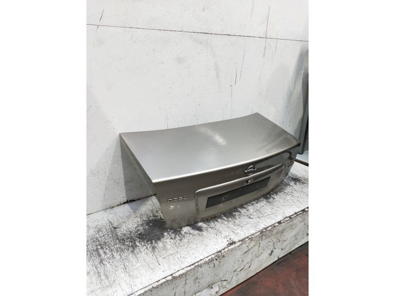 Recambio de tapa maletero para opel vectra b berlina referencia OEM IAM   4P