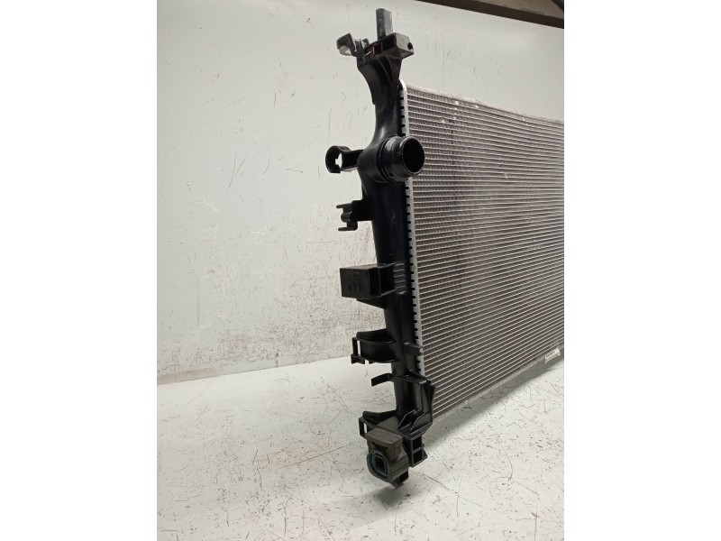 Recambio de radiador agua para jeep renegade limited referencia OEM IAM 8E4560000 52009105 