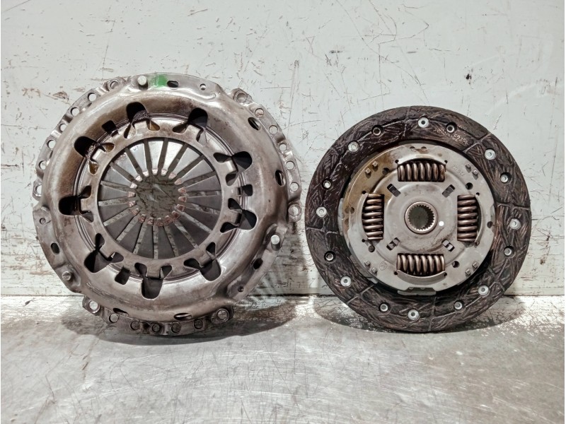 Recambio de kit embrague para audi a2 (8z) referencia OEM IAM 320033910   Recambio de kit embrague para audi a2 (8z) referencia OEM IAM 320033910