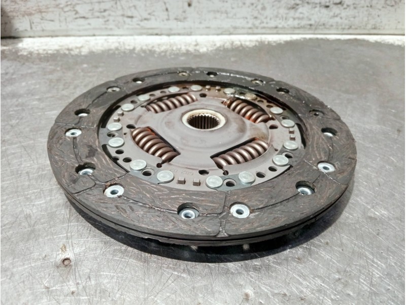 Recambio de kit embrague para audi a2 (8z) referencia OEM IAM 320033910   Recambio de kit embrague para audi a2 (8z) referencia OEM IAM 320033910