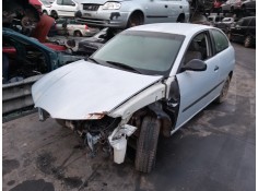 seat ibiza (6l1) del año 2003