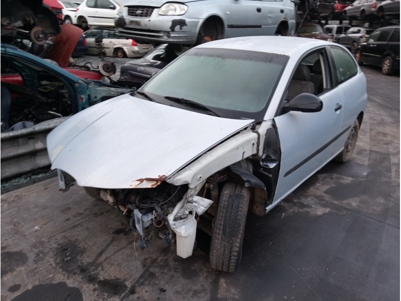 seat ibiza (6l1) del año 2003