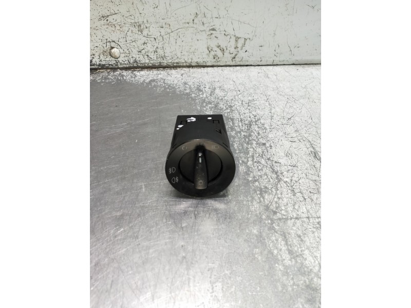 Recambio de mando luces para volkswagen golf iv berlina (1j1) referencia OEM IAM 1C0941531A  