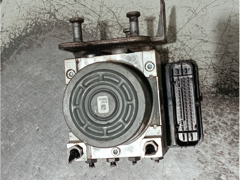 Recambio de abs para mercedes clase c (w205) lim. referencia OEM IAM A2059012800 A2054313112 10022004024