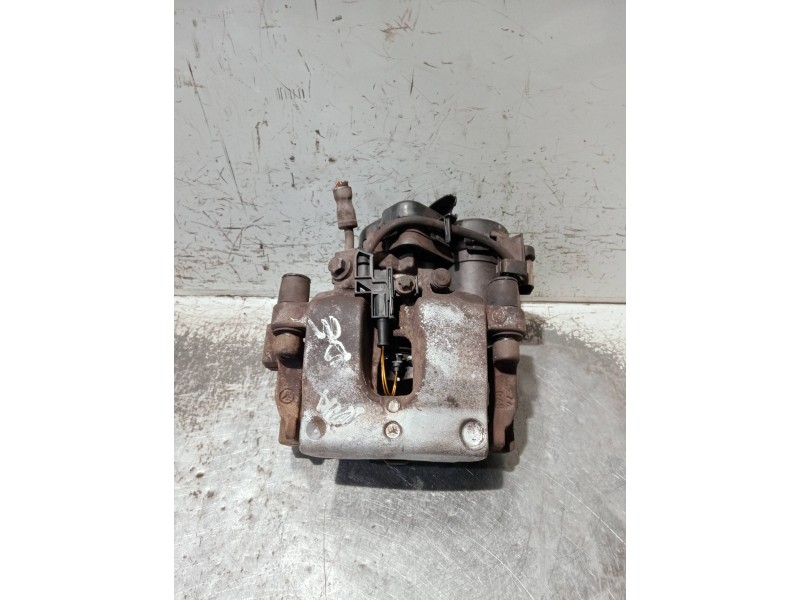 Recambio de pinza freno trasera derecha para mercedes clase c (w205) lim. referencia OEM IAM A2054232098 A2055460246 