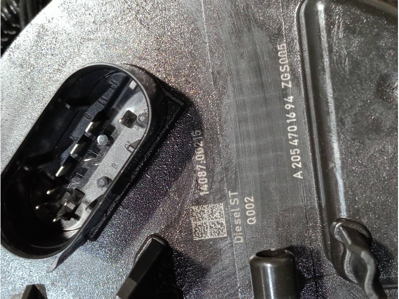 Recambio de bomba combustible para mercedes clase c (w205) lim. referencia OEM IAM A2054701694  