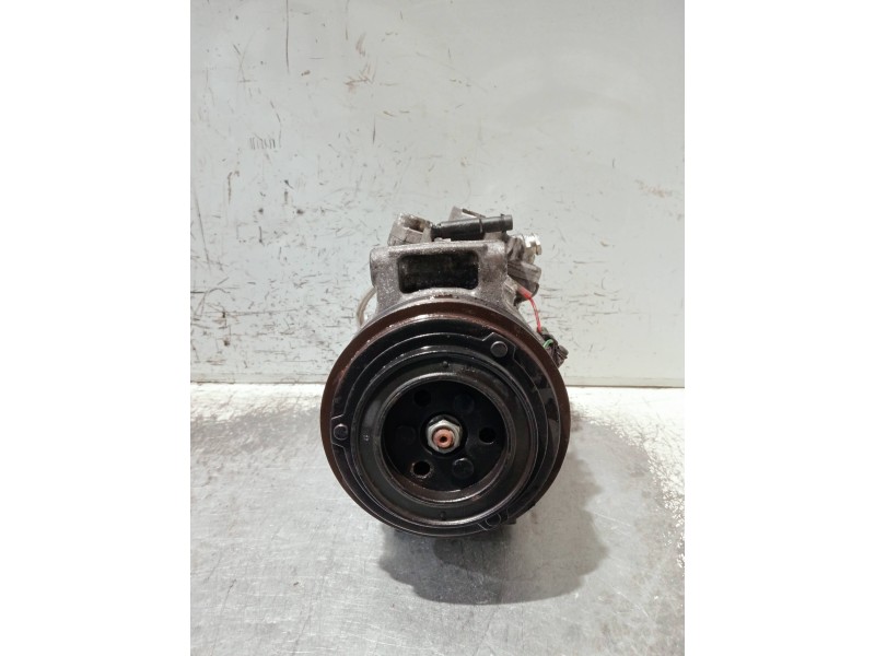 Recambio de compresor aire acondicionado para mercedes clase c (w205) lim. referencia OEM IAM A0008304400  