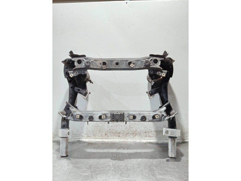 Recambio de puente delantero para mercedes clase c (w205) lim. referencia OEM IAM A2056280057  CUNA