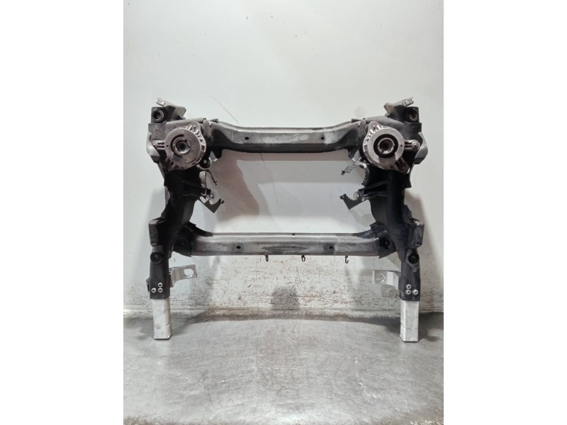 Recambio de puente delantero para mercedes clase c (w205) lim. referencia OEM IAM A2056280057  CUNA