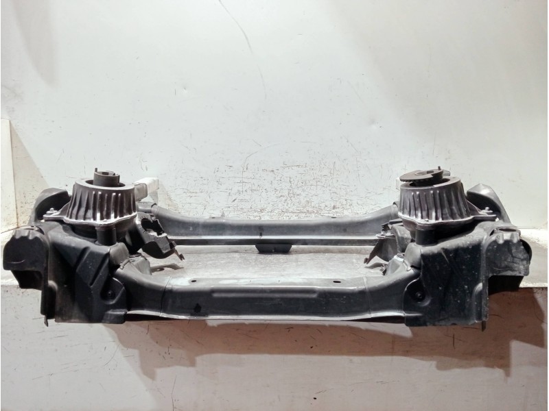 Recambio de puente delantero para mercedes clase c (w205) lim. referencia OEM IAM A2056280057  CUNA