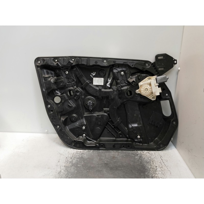 Recambio de elevalunas delantero izquierdo para mercedes clase c (w205) lim. referencia OEM IAM A2057220170 A2057230314 A2057230