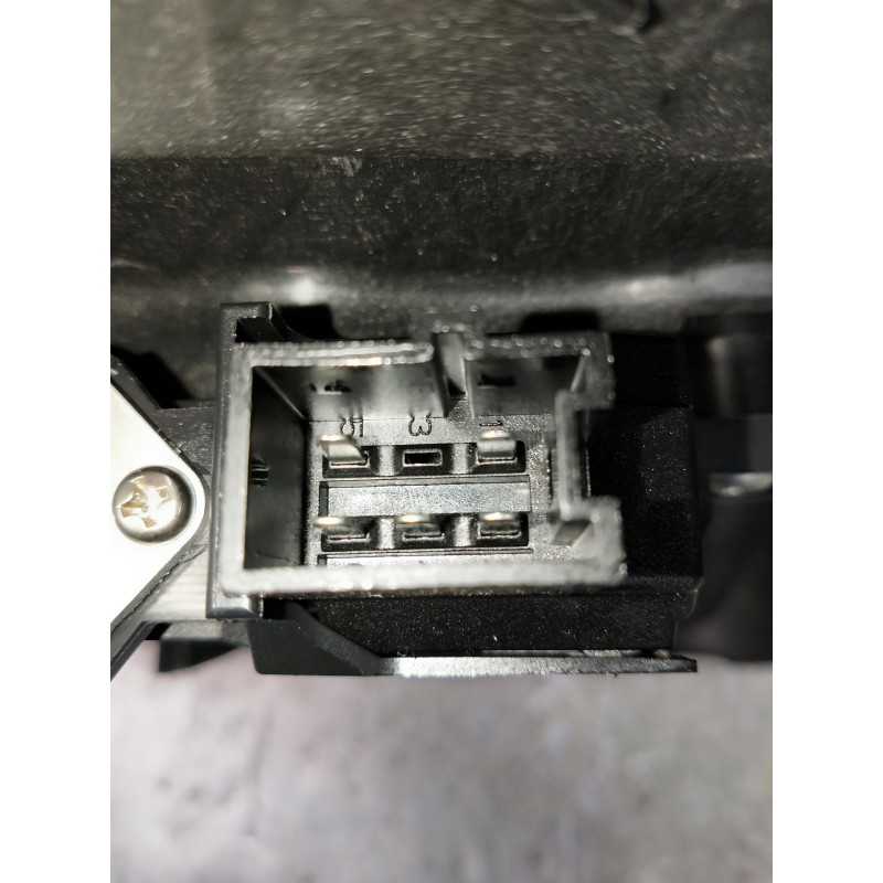 Recambio de elevalunas trasero derecho para mercedes clase c (w205) lim. referencia OEM IAM A2055409206 A2057300279 A2057230414 