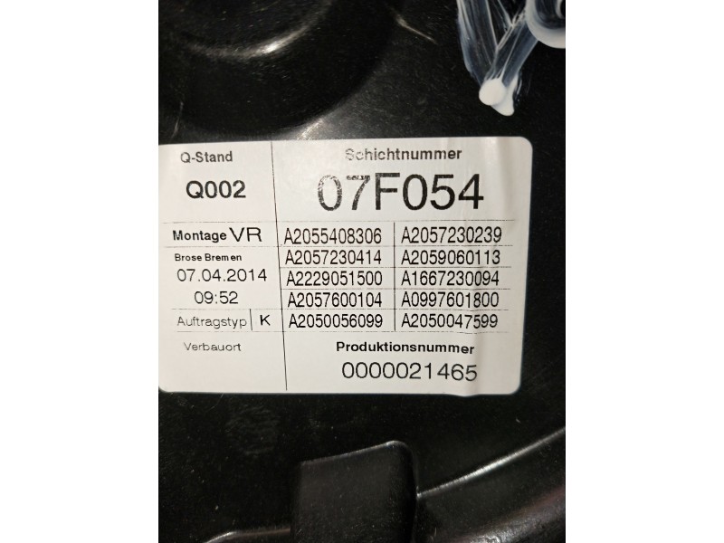Recambio de elevalunas delantero derecho para mercedes clase c (w205) lim. referencia OEM IAM A2055408306 A2057230414 A205723023