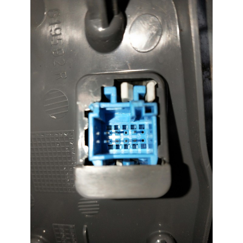 Recambio de piloto trasero derecho para mercedes clase c (w205) lim. referencia OEM IAM A2029060457 619502 OJO VER FOTOS