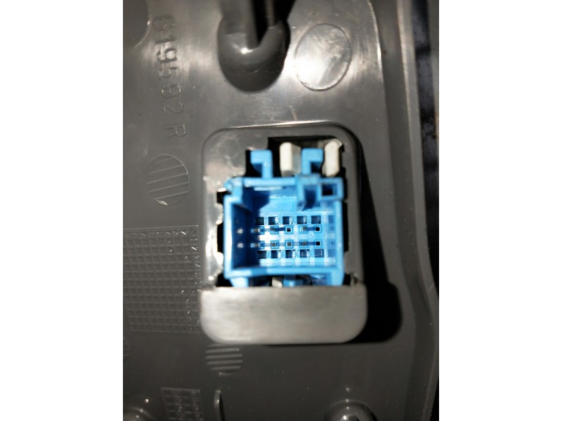 Recambio de piloto trasero derecho para mercedes clase c (w205) lim. referencia OEM IAM A2029060457 619502 OJO VER FOTOS