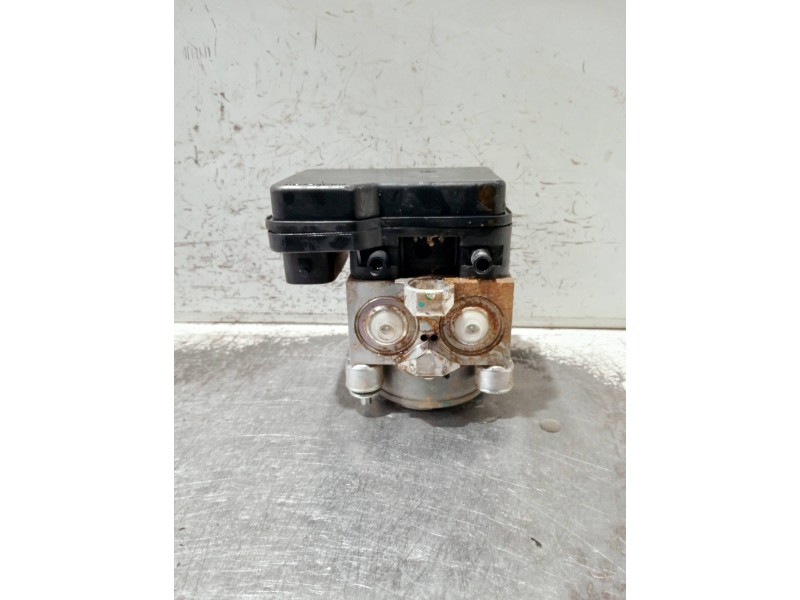 Recambio de abs para toyota hilux (kun) referencia OEM IAM 4451071030 13511019490 8954171030