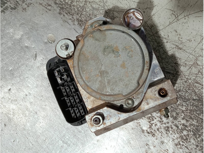 Recambio de abs para toyota hilux (kun) referencia OEM IAM 4451071030 13511019490 8954171030