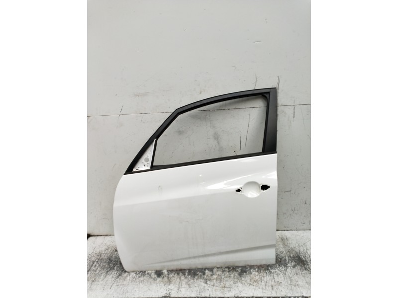Recambio de puerta delantera izquierda para hyundai ix20 referencia OEM IAM   5P
