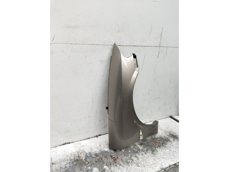 Recambio de aleta delantera izquierda para opel vectra b berlina referencia OEM IAM   