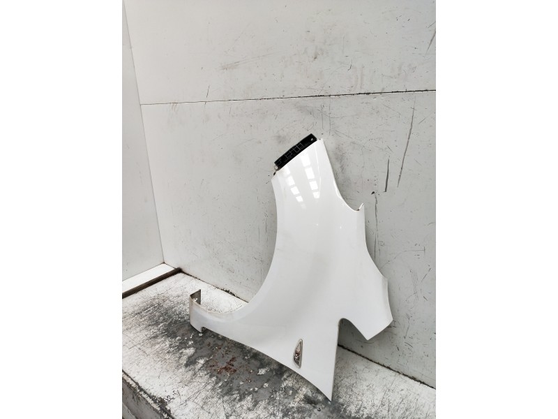 Recambio de aleta delantera izquierda para hyundai ix20 referencia OEM IAM   