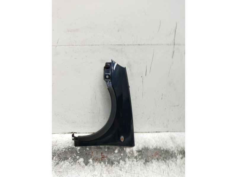 Recambio de aleta delantera izquierda para opel corsa c referencia OEM IAM   