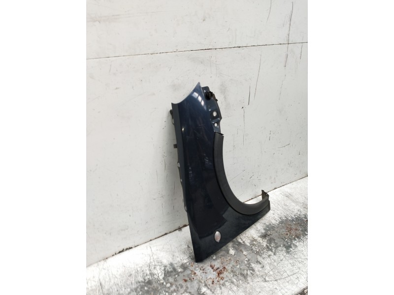 Recambio de aleta delantera derecha para opel corsa c referencia OEM IAM   