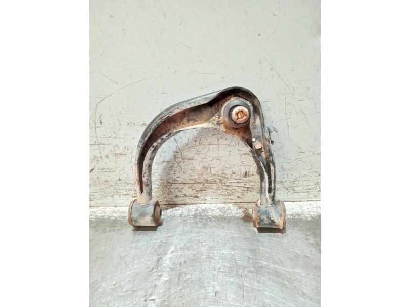 Recambio de brazo suspension superior delantero izquierdo para toyota hilux (kun) referencia OEM IAM   