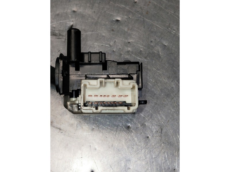 Recambio de mando luces para toyota avensis berlina (t25) referencia OEM IAM   