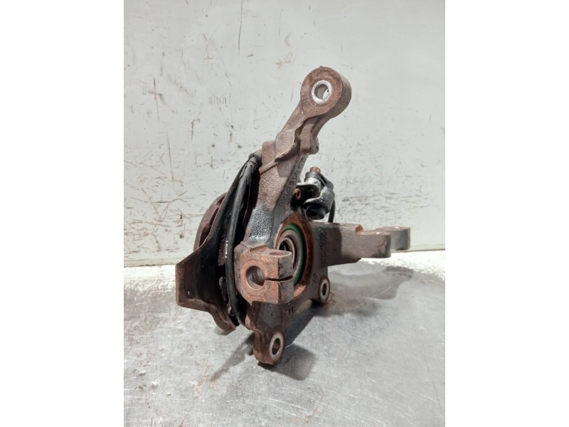 Recambio de mangueta delantera izquierda para opel corsa c referencia OEM IAM 9156140  