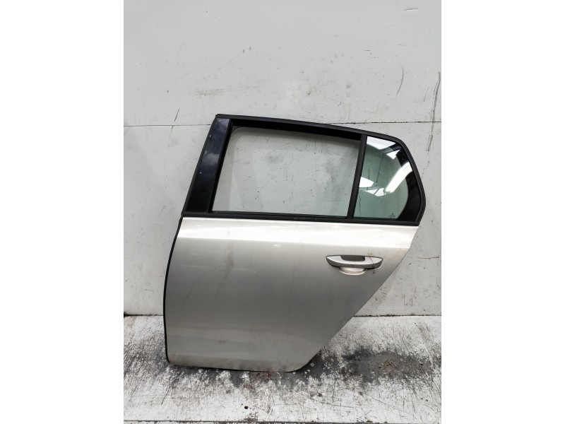 Recambio de puerta trasera izquierda para volkswagen golf vi (5k1) referencia OEM IAM   5P