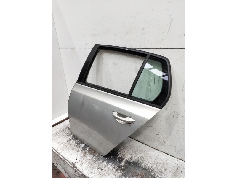 Recambio de puerta trasera izquierda para volkswagen golf vi (5k1) referencia OEM IAM   5P