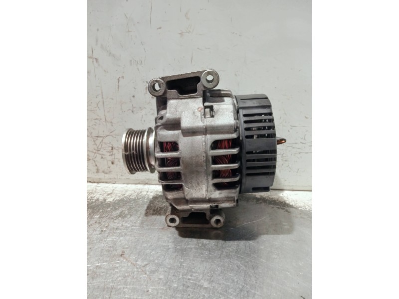 Recambio de alternador para audi a4 berlina (8e) referencia OEM IAM 06B903016AA 2542494B SG14B010