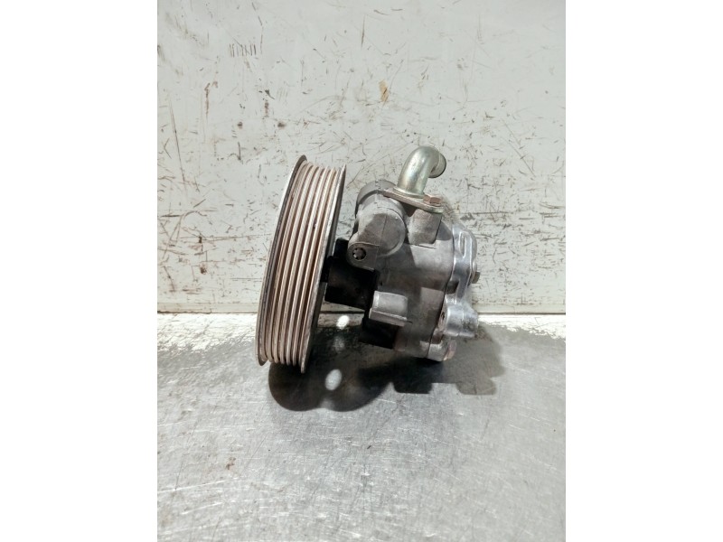Recambio de bomba direccion para audi a4 berlina (8e) referencia OEM IAM 8E0145153  