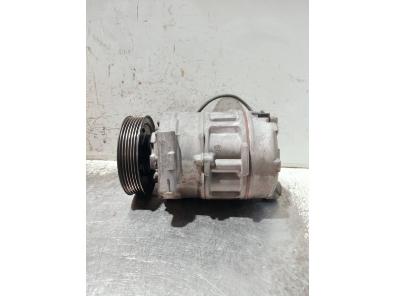 Recambio de compresor aire acondicionado para audi a4 berlina (8e) referencia OEM IAM 4472208391 7SEU16C 