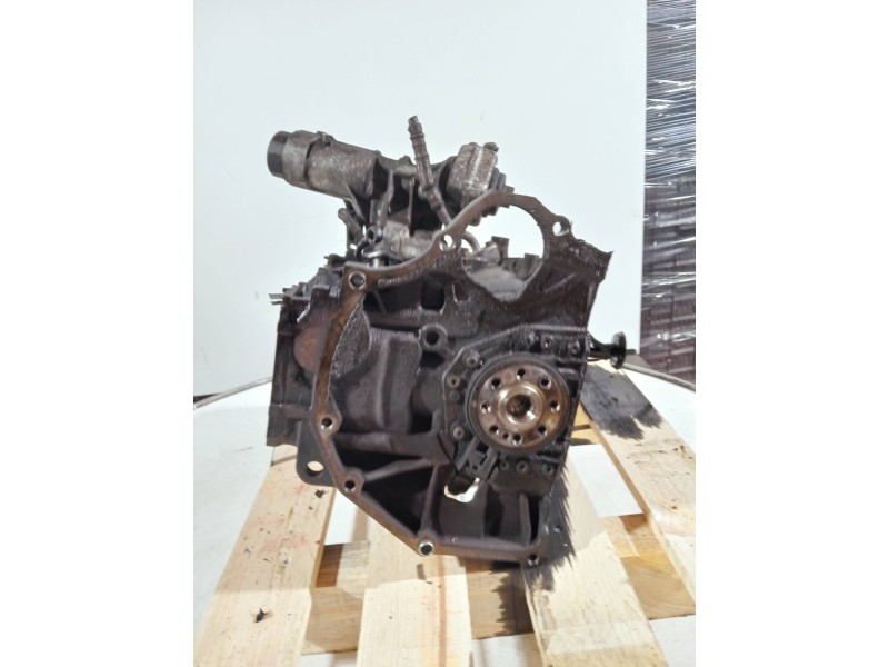 Recambio de bloque para volkswagen crafter combi (2e) referencia OEM IAM BJM 014106 