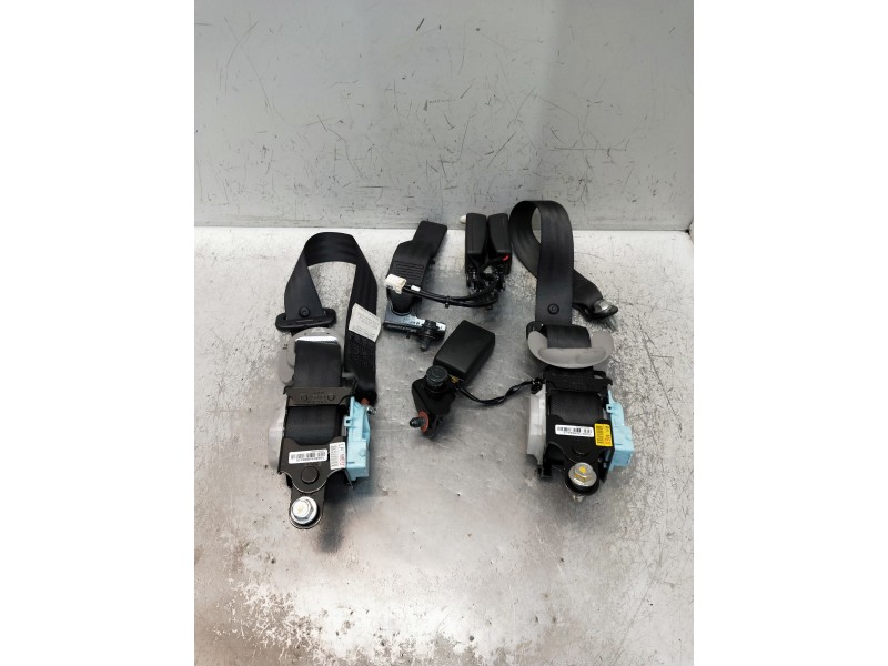 Recambio de juego cinturones trasero para ssangyong tivoli crystal 4x2 referencia OEM IAM 7560735000ACE 7560635000ACE 